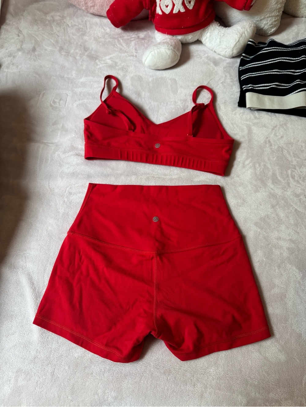 RED WORKOUT SET - Picture 2 of 2